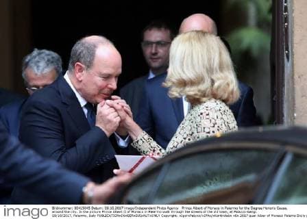 Prince Albert of Monaco in Palermo for the Degree Honoris Causa, around the city. In the picture Prince Albert II of Monaco in Palermo walk through the streets of the old town, at Palazzo Gangi. 09 10 2017, Palermo, Italy  Copyright: xIgorxPetyxx xIPAx xKontrolabx