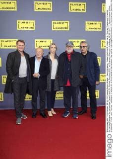 Devid Striesow, Volker Schlöndorff, Ursina Lardi, Thomas Thieme und Friedrich Ani bei der Premiere Der namenlose Tag auf dem 25. Filmfest Hamburg 2017 im Cinemaxx Dammtor. Hamburg, 09.10.2017