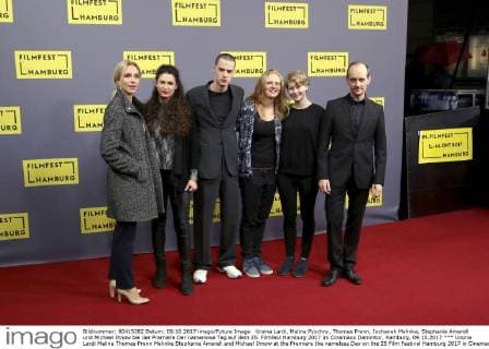 Ursina Lardi, Melina Pyschny, Thomas Prenn, Jochanah Mahnke, Stephanie Amarell und Michael Ihnow bei der Premiere Der namenlose Tag auf dem 25. Filmfest Hamburg 2017 im Cinemaxx Dammtor. Hamburg, 09.10.2017