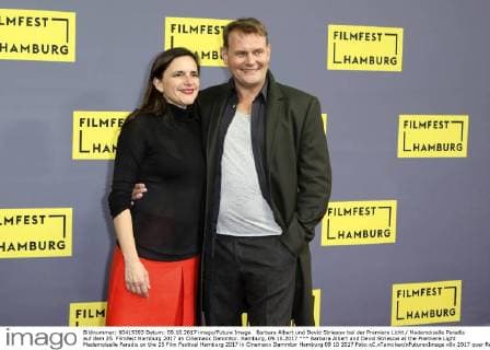 Barbara Albert und Devid Striesow bei der Premiere Licht Mademoiselle Paradis auf dem 25. Filmfest Hamburg 2017 im Cinemaxx Dammtor. Hamburg, 09.10.2017