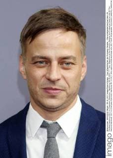 Tom Wlaschiha bei der Premiere Dengler - Die schützende Hand auf dem 25. Filmfest Hamburg 2017 im Cinemaxx Dammtor. Hamburg, 09.10.2017