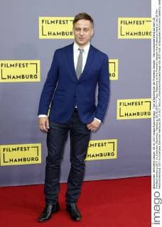 Tom Wlaschiha bei der Premiere Dengler - Die schützende Hand auf dem 25. Filmfest Hamburg 2017 im Cinemaxx Dammtor. Hamburg, 09.10.2017
