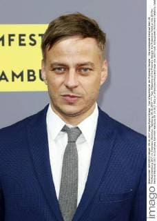 Tom Wlaschiha bei der Premiere Dengler - Die schützende Hand auf dem 25. Filmfest Hamburg 2017 im Cinemaxx Dammtor. Hamburg, 09.10.2017