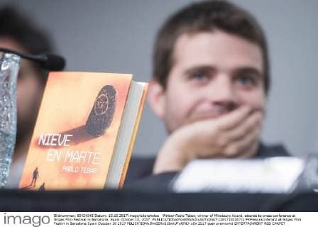 Writter Pablo Tebar, winner of Minotauro Award, attends to press conference at Sitges Film Festival in Barcelona, Spain October 10, 2017.  (20171010071)