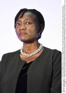 Auma Obama im Portrait bei der Verleihung des Global Compact Award durch den internationalen TUEV Rheinland im historischen Rathaus in Koeln zu, Kultur, Auszeichnung Auma Obama, Global Compact Award