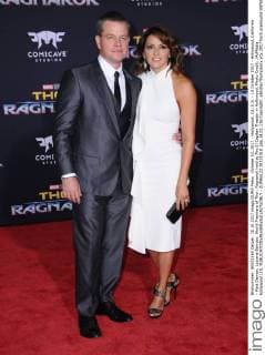 October 10, 2017 - Hollywood, CA, U.S. - 10 October 2017 - Hollywood, California - Matt Damon, Luciana Barroso. World Premiere of Thor: Ragnarok held at The El Capitan Theater in Hollywood. Photo Credit: AdMedia Hollywood U.S. - ZUMAa123 20171010_zaa_a123_116 Copyright: xBirdiexThompsonx