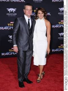 October 10, 2017 - Hollywood, CA, U.S. - 10 October 2017 - Hollywood, California - Matt Damon, Luciana Barroso. World Premiere of Thor: Ragnarok held at The El Capitan Theater in Hollywood. Photo Credit: AdMedia Hollywood U.S. - ZUMAa123 20171010_zaa_a123_110 Copyright: xBirdiexThompsonx