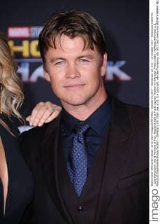 October 10, 2017 - Hollywood, CA, U.S. - 10 October 2017 - Hollywood, California - Luke Hemsworth. World Premiere of Thor: Ragnarok held at The El Capitan Theater in Hollywood. Photo Credit: AdMedia Hollywood U.S. - ZUMAa123 20171010_zaa_a123_114 Copyright: xBirdiexThompsonx