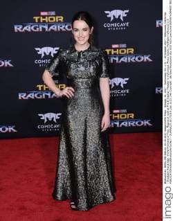 October 10, 2017 - Hollywood, CA, U.S. - 10 October 2017 - Hollywood, California - Elizabeth Henstridge. World Premiere of Thor: Ragnarok held at The El Capitan Theater in Hollywood. Photo Credit: AdMedia Hollywood U.S. - ZUMAa123 20171010_zaa_a123_145 Copyright: xBirdiexThompsonx