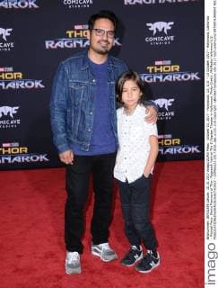 October 10, 2017 - Hollywood, CA, U.S. - 10 October 2017 - Hollywood, California - Michael Pena. World Premiere of Thor: Ragnarok held at The El Capitan Theater in Hollywood. Photo Credit: AdMedia Hollywood U.S. - ZUMAa123 20171010_zaa_a123_216 Copyright: xBirdiexThompsonx