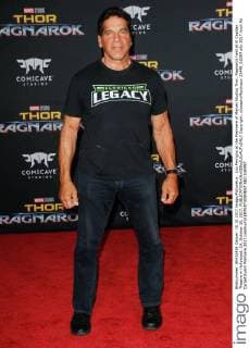 Lou Ferrigno at the Premiere of Marvel Studios Thor: Ragnarok held at El Capitan Theatre in Hollywood, CA, October 10, 2017.  Copyright: xJosephxMartinezx 33448_020JM