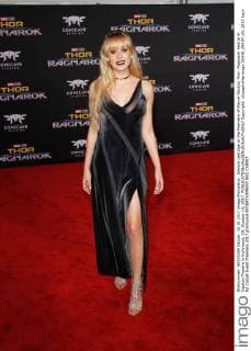 DeVore Ledridge at the Premiere of Marvel Studios Thor: Ragnarok held at El Capitan Theatre in Hollywood, CA, October 10, 2017.  Copyright: xJosephxMartinezx 33448_094JM