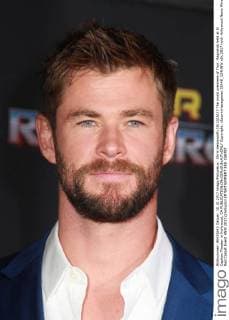 Chris Hemsworth 10 10 2017 The world premiere of Thor: Ragnarok held at El Capitan Theater in Hollywood, CA  Copyright: xIzumixHasegawax 33448_124HNW