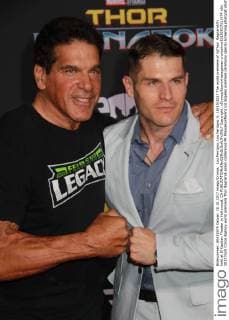Lou Ferrigno, Lou Ferrigno Jr. 10 10 2017 The world premiere of ?gThor: Ragnarok?h held at El Capitan Theater in Hollywood, CA  Copyright: xCronos IzumixHasegawax cronoshnw10102017111474