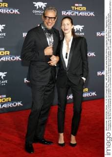 Jeff Goldblum und seine Ehefrau Emilie Livingston bei der Thor: Ragnarok Film Premiere am 10.10.2017 in Hollywood, Los Angeles Thor: Ragnarok Filmpremiere in Los Angeles, 2017