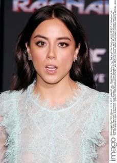 Chloe Bennet bei der Thor: Ragnarok Film Premiere am 10.10.2017 in Hollywood, Los Angeles Thor: Ragnarok Filmpremiere in Los Angeles, 2017
