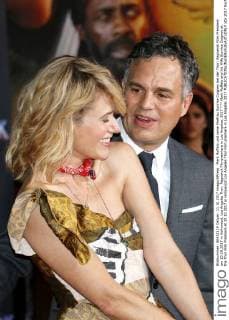 Mark Ruffalo und seine Ehefrau Sunrise Coigney bei der Thor: Ragnarok Film Premiere am 10.10.2017 in Hollywood, Los Angeles Thor: Ragnarok Filmpremiere in Los Angeles, 2017
