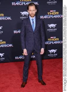 10 October 2017 - Hollywood, California - Tom Hiddleston. World Premiere of Thor: Ragnarok held at The El Capitan Theater in Hollywood. Photo Credit: Birdie Thompson AdMedia 221410 AdMedia Starface 2017-10-10 CA Hollywood Etats-Unis  Copyright: xAdMediax STAR_221410_010
