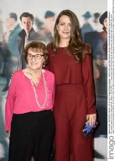Hanni Levy und Alice Dwyer bei der Premiere des Kinofilms Die Unsichtbaren - Wir wollen leben im Kino International. Berlin, 10.10.2017