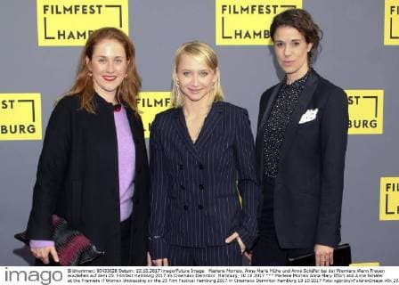 Marlene Morreis, Anna Maria Mühe und Anne Schäfer bei der Premiere Wenn Frauen ausziehen auf dem 25. Filmfest Hamburg 2017 im Cinemaxx Dammtor. Hamburg, 10.10.2017