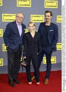 Friedrich von Thun, Anna Maria Mühe und Max von Thun bei der Premiere Wenn Frauen ausziehen auf dem 25. Filmfest Hamburg 2017 im Cinemaxx Dammtor. Hamburg, 10.10.2017