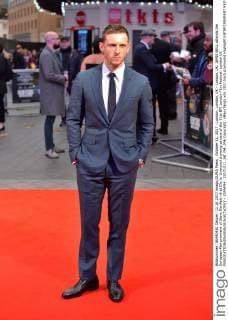 October 11, 2017 - London, London, UK - London, UK. JAMIE BELL attends the European film premiere of Stars DonÃ¢â‚¬â ¢t Die In Liverpool showing as part of the 51st BFI London Film Festival. London UK  - ZUMAl94_ 20171011_zaf_l94_006 Copyright: xRayxTangx