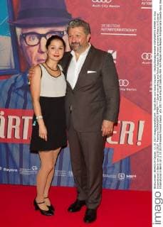 Sarah Alles und Aykut Kayacik - Deutschlandpremiere VORWAERTS IMMER im Kino International in Berlin am 11.10.2017. Premiere VORWAERTS IMMER