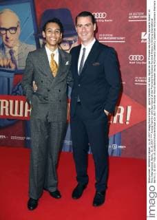 Andrej Hermlin mit Sohn David bei der Premiere des Kinofilms Vorwärts immer! im Kino International. Berlin, 11.10.2017