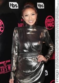 Jeannie Mai bei der Premiere der Serien Drop the Mic und The Joker s Wild am 11.10.2017 in Los Angeles Drop the Mic and The Joker s Wild (TBS) TV Series Premieres in Los Angeles, 2017