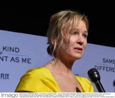 Cast member Renee Zellweger attends the premiere of the motion picture drama Some Kind of Different as Me at the Westwood Village Theatre in Los Angeles on October 12, 2017. Storyline: Based on the inspiring true story of international art dealer Ron Hall, who must befriend a dangerous homeless man in order to save his struggling marriage to his wife, a woman whose dreams will lead all three of them on the journey of their lives.  LAP2017101210 JIMxRUYMEN