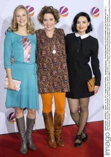 Susanne Bormann, Muriel Baumeister und Mimi Fiedler bei der Premiere des SAT.1 Films Nicht mit uns! Der Silikonskandal im Delphi Lux Kino. Berlin, 12.10.2017