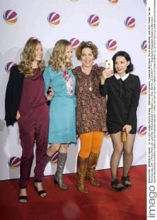 Stephanie Krogmann, Susanne Bormann, Muriel Baumeister und Mimi Fiedler bei der Premiere des SAT.1 Films Nicht mit uns! Der Silikonskandal im Delphi Lux Kino. Berlin, 12.10.2017