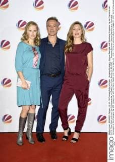 Susanne Bormann, Hannes Jaenicke und Stephanie Krogmann bei der Premiere des SAT.1 Films Nicht mit uns! Der Silikonskandal im Delphi Lux Kino. Berlin, 12.10.2017