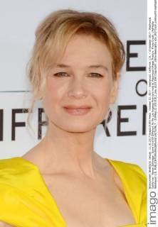 October 12, 2017 - Westwood, California, U.S. - 12 October 2017 - Westwood, California - Renee Zellweger. Same Kind Of Different As Me Los Angeles Premiere held at Westwood Village Theatre. Photo Credit: AdMedia Westwood U.S. - ZUMAa123 20171012_zaa_a123_050 Copyright: xBillyxBennightx