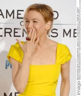 October 12, 2017 - Westwood, California, U.S. - 12 October 2017 - Westwood, California - Renee Zellweger. Same Kind Of Different As Me Los Angeles Premiere held at Westwood Village Theatre. Photo Credit: AdMedia Westwood U.S. - ZUMAa123 20171012_zaa_a123_053 Copyright: xBillyxBennightx