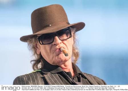Frankfurter Buchmesse, Book Fair, Messe Frankfurt, Frankfurt am Main, 11. - 15. Oktober 2017, 13.10.2017 Bild: Udo Lindenberg (Konzert auf der Buchmesse Frankfurt 2017) *** Frankfurt Book Fair Book Fair trade Fair Frankfurt Frankfurt at Main 11 15 October 2017 13 10 2017 Picture Udo Lindenberg Concert on the Book Fair Frankfurt 2017 Copyright: Fotograf:xVolkerxDanzerx xAgentur:xHMBxMediax-xHeikoxBecker