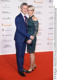 Jens Weissflog mit Ehefrau Doreen Weissflog bei Goldene Henne 2017 in der Messe Leipzig am 13.10.2017 - Roter Teppich