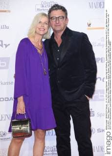 Hans Sigl mit Ehefrau Susanne Sigl bei Goldene Henne 2017 in der Messe Leipzig am 13.10.2017 - Roter Teppich
