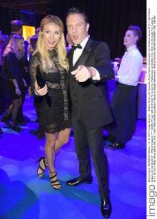 Stefan Mross mit Freundin Anna-Carina Woitschack bei Goldene Henne 2017 in der Messe Leipzig am 13.10.2017 - Aftershowparty