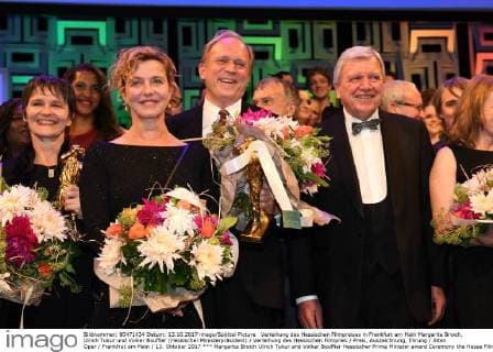 Verleihung des Hessischen Filmpreises in Frankfurt am Main Margarita Broich, Ulrich Tukur und Volker Bouffier (Hessischer Ministerpräsident) Verleihung des Hessischen Filmpreis Preis, Auszeichnung, Ehrung Alten Oper Frankfrut am Main 13. Oktober 2017