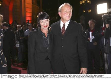 Ulrich Tukur mit Ehefrau Katharina John bei der 28. Verleihung des Hessischen Film- und Kinopreises in der Alten Oper. Frankfurt, 13.10.2017
