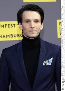 Sabin Tambrea bei der Premiere von Bella Block - Am Abgrund auf dem 25. Filmfest Hamburg 2017 im Cinemaxx Dammtor. Hamburg, 13.10.2017