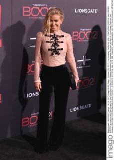 October 16, 2017 - Los Angeles, California, USA - TARA LEIGH PARTICK aka CARMEN ELECTRA arrives on the Red Carpet for the Tyler Perry s Boo 2! A Madea Halloween Los Angeles Premiere at the L.A. Live Regal Cinemas. Los Angeles USA - ZUMAb173 20171016_zap_b173_086 Copyright: xBillyxBennightx