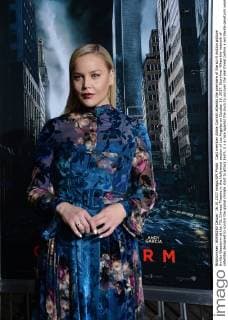 Cast member Abbie Cornish attends the premiere of the sci-fi motion picture thriller Geostorm at the TCL Chinese Theatre in the Hollywood section of Los Angeles on October 16, 2017. Storyline: When the network of satellites designed to control the global climate start to attack Earth, it s a race against the clock to uncover the real threat before a worldwide geostorm wipes out everything and everyone.  LAP2017101614 JIMxRUYMEN
