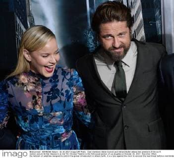 Cast members Abbie Cornish and Gerard Butler attend the premiere of the sci-fi motion picture thriller Geostorm at the TCL Chinese Theatre in the Hollywood section of Los Angeles on October 16, 2017. Storyline: When the network of satellites designed to control the global climate start to attack Earth, it s a race against the clock to uncover the real threat before a worldwide geostorm wipes out everything and everyone.  LAP2017101635 JIMxRUYMEN