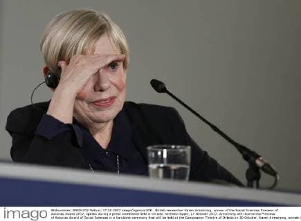 British researcher Karen Armstrong, winner of the Social Sciences Princess of Asturias Award 2017, speaks during a press conference held in Oviedo, northern Spain, 17 October 2017. Armstrong will receive the Princess of Asturias Award of Social Sciences in a handover ceremony that will be held at the Campoamor Theatre of Oviedo on 20 October. Karen Armstrong, winner of the Social Sciences Princess of Asturias Award 2017 !ACHTUNG: NUR REDAKTIONELLE NUTZUNG!  Copyright: xJ.L.Cereijidox OVI001 20171017-636438676636693808
