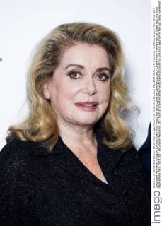 Catherine Deneuve CELEBRITES Avant Premiere de Tout Nous Separe Paris 19 10 2017 JBAutissier Panoramic 