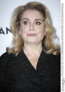 Premiere de Tout nous separe a l UGC Bercy a Paris. Photo: Laurent Guerin E Press Photo Catherine Deneuve Paris France  555459