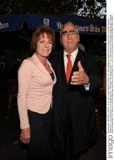Dr. Theo Waigel mit Ehefrau Irene Epple-Waigel Premiere Bavaria - Sagenhaft Film, Fernsehen Kino Sendlinger Tor München 19. Oktober 2017