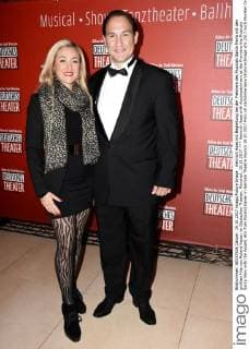 Heinrich Haas mit Begleitung bei der Premiere des Musicals Santa Maria mit den größten Hits von Roland Kaiser im Deutschen Theater. München, 19.10.2017